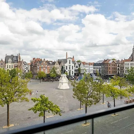 Exclusive Penthouse/workspace With Stunning Views Apartment *