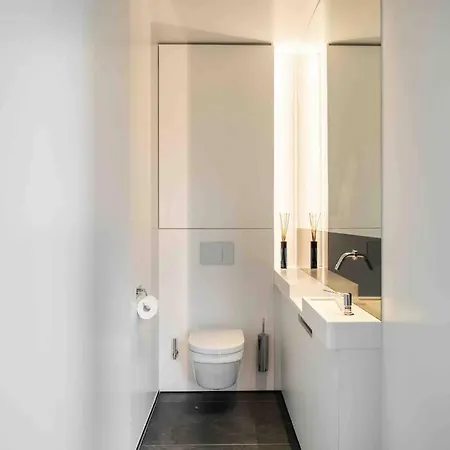 Apartment Exclusive Penthouse/workspace With Stunning Views
