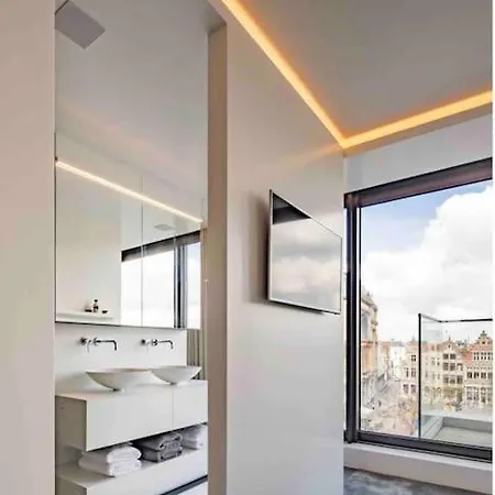 Exclusive Penthouse/workspace With Stunning Views *