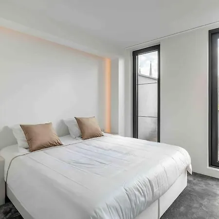 Exclusive Penthouse/workspace With Stunning Views *